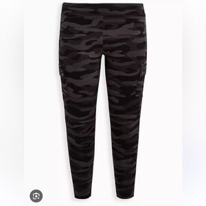 Torrid Black Camo Skinny Pants